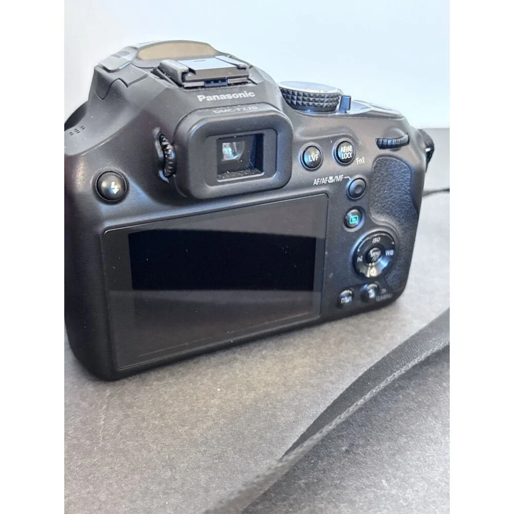 Panasonic Lumix DMC-FZ70 Digital Camera 16.1MP 60x Opt Zoom HD Video